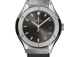 Hublot Classic Fusion Racing Grey 581.NX.7071.RX (2025) - Grijs wijzerplaat 33mm Titanium