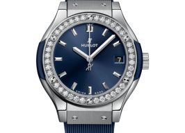 Hublot Classic Fusion 581.NX.7170.RX.1104 (2025) - Blue dial 33 mm Titanium case