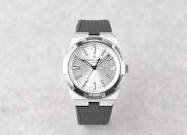 Vacheron Constantin Overseas 4500V/110A-B126 (2021) - 42 mm Steel case