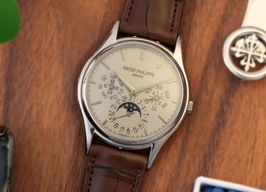 Patek Philippe Perpetual Calendar 5140G (2010) - Zilver wijzerplaat 37mm Witgoud