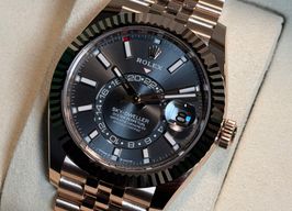 Rolex Sky-Dweller 336935 (2026) - Grey dial 42 mm Rose Gold case