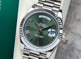 Rolex Day-Date 40 228239 (2021) - Groen wijzerplaat 40mm Witgoud