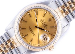 Rolex Datejust 36 16233 (1991) - Champagne wijzerplaat 36mm Goud/Staal