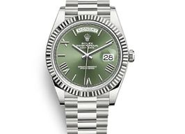 Rolex Day-Date 40 228239 (2019) - Green dial 40 mm White Gold case