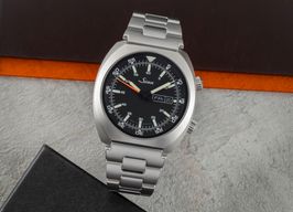 Sinn 240 240.010 (Onbekend (willekeurig serienummer)) - Zwart wijzerplaat 43mm Staal