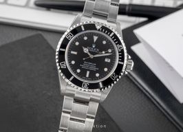 Rolex Sea-Dweller 4000 16600 -
