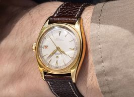 Rolex Datejust 6075 (1950) - Silver dial 36 mm Yellow Gold case