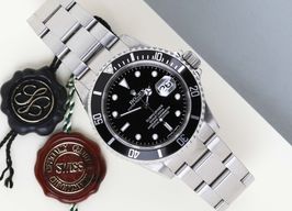 Rolex Submariner Date 16610LN -