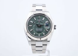 Rolex Sky-Dweller 336934 (2025) - Green dial 42 mm Steel case
