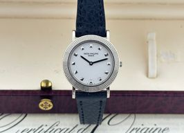 Patek Philippe Calatrava 4919G (2001) - Wit wijzerplaat 26mm Witgoud