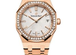 Audemars Piguet Royal Oak Selfwinding 77351OR.ZZ.1261OR.01 (2025) - Zilver wijzerplaat 34mm Roségoud