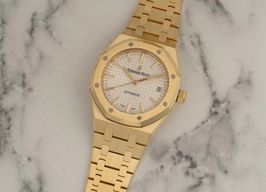 Audemars Piguet Royal Oak Selfwinding 15450BA (2015) - Silver dial 38 mm Yellow Gold case