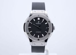 Hublot Classic Fusion 565.NX.1171.LR (Unknown (random serial)) - Black dial 38 mm Titanium case