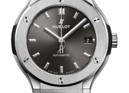 Hublot Classic Fusion Racing Grey 565.NX.7071.RX (2026) - Grey dial 38 mm Titanium case