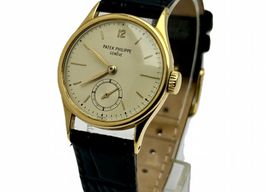 Patek Philippe Calatrava 96 (1940) - Yellow dial 33 mm Yellow Gold case