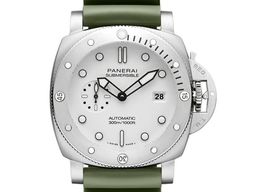 Panerai Submersible PAM01595 (2025) - White dial 44 mm Steel case
