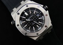 Audemars Piguet Royal Oak Offshore Diver 15703ST (Onbekend (willekeurig serienummer)) - Zwart wijzerplaat 42mm Staal