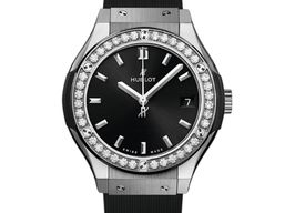 Hublot Classic Fusion 581.NX.1470.LR (2026) - Black dial 33 mm Titanium case