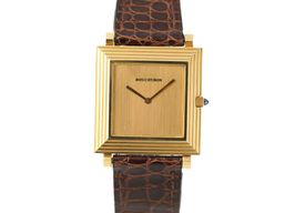 Boucheron Vintage Unknown (1975) - Champagne dial 26 mm Yellow Gold case