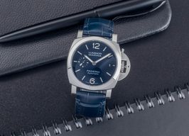 Panerai Luminor Marina PAM01370 (Onbekend (willekeurig serienummer)) - Blauw wijzerplaat 40mm Staal