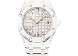 Audemars Piguet Royal Oak Selfwinding 77350CB.OO.1266CB.01 (2025) - White dial 34 mm Ceramic case