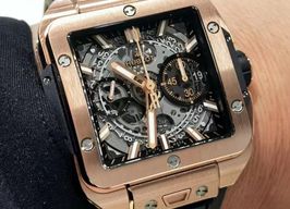 Hublot Square Bang 821.OX.0180.RX (2025) - 42mm Roségoud