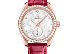 Omega Seamaster Aqua Terra 220.58.38.20.55.002 (2025) - Parelmoer wijzerplaat 38mm Roségoud