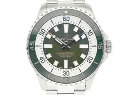 Breitling Superocean 44 A17376A31L1A1 (2023) - Green dial 44 mm Steel case