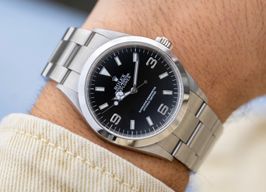 Rolex Explorer 114270 (2001) - Black dial 36 mm Steel case