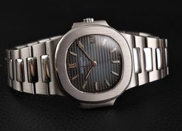 Patek Philippe Nautilus 3800 (1983) - 38mm