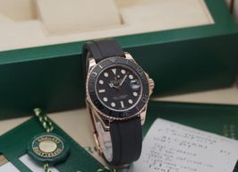 Rolex Yacht-Master 37 268655 (2016) - Black dial 37 mm Rose Gold case
