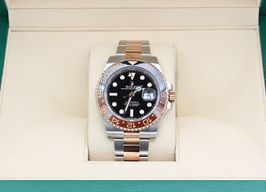 Rolex GMT-Master II 126711CHNR (Unknown (random serial)) - Black dial 40 mm Gold/Steel case