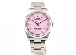 Rolex Oyster Perpetual 36 126000 (2022) - Roze wijzerplaat 36mm Staal