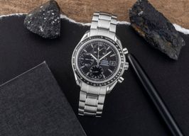 Omega Speedmaster Date 3210.50.00 (Onbekend (willekeurig serienummer)) - Zwart wijzerplaat 40mm Staal