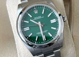 Rolex Oyster Perpetual 41 124300 (2024) - Green dial 41 mm Steel case