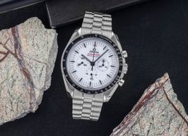 Omega Speedmaster Professional Moonwatch 310.30.42.50.04.001 (Unknown (random serial)) - White dial 42 mm Steel case