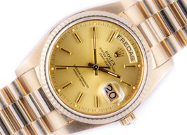 Rolex Day-Date 36 18238 (1995) - Champagne dial 36 mm Yellow Gold case