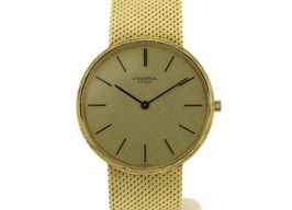 Universal Genève Vintage 142002/06 (1970) - Gold dial 33 mm Yellow Gold case