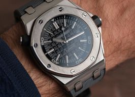 Audemars Piguet Royal Oak Offshore Diver 15703ST -