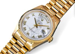 Rolex Day-Date 36 18238 (1990) - White dial 36 mm Yellow Gold case