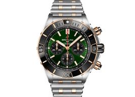 Breitling Chronomat UB0136251L1U1 (2024) - Groen wijzerplaat 44mm Goud/Staal