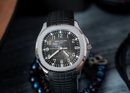 Patek Philippe Aquanaut 5167A-001 (2018) - Black dial 40 mm Steel case