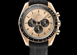 Omega Speedmaster Professional Moonwatch 310.62.42.50.99.001 (2024) - Champagne dial 42 mm Yellow Gold case