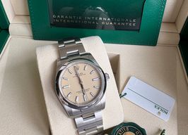 Rolex Oyster Perpetual 34 124200 (2026) - Beige dial 34 mm Steel case