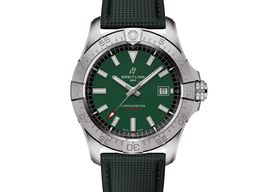 Breitling Avenger A17328101L1X1 (2025) - Groen wijzerplaat 42mm Staal