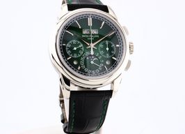 Patek Philippe Perpetual Calendar Chronograph 5270P-014 (2022) - Green dial 41 mm Platinum case