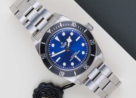 Tudor Black Bay 68 7943A1A0NU (2025) - Blauw wijzerplaat 43mm Staal