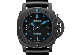 Panerai Luminor Submersible PAM00960 (2021) - Black dial 42 mm Carbon case