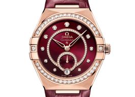 Omega Constellation Petite Seconde 131.58.34.20.61.001 (2024) - Red dial 34 mm Rose Gold case