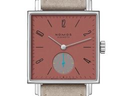 NOMOS Tetra 438 -